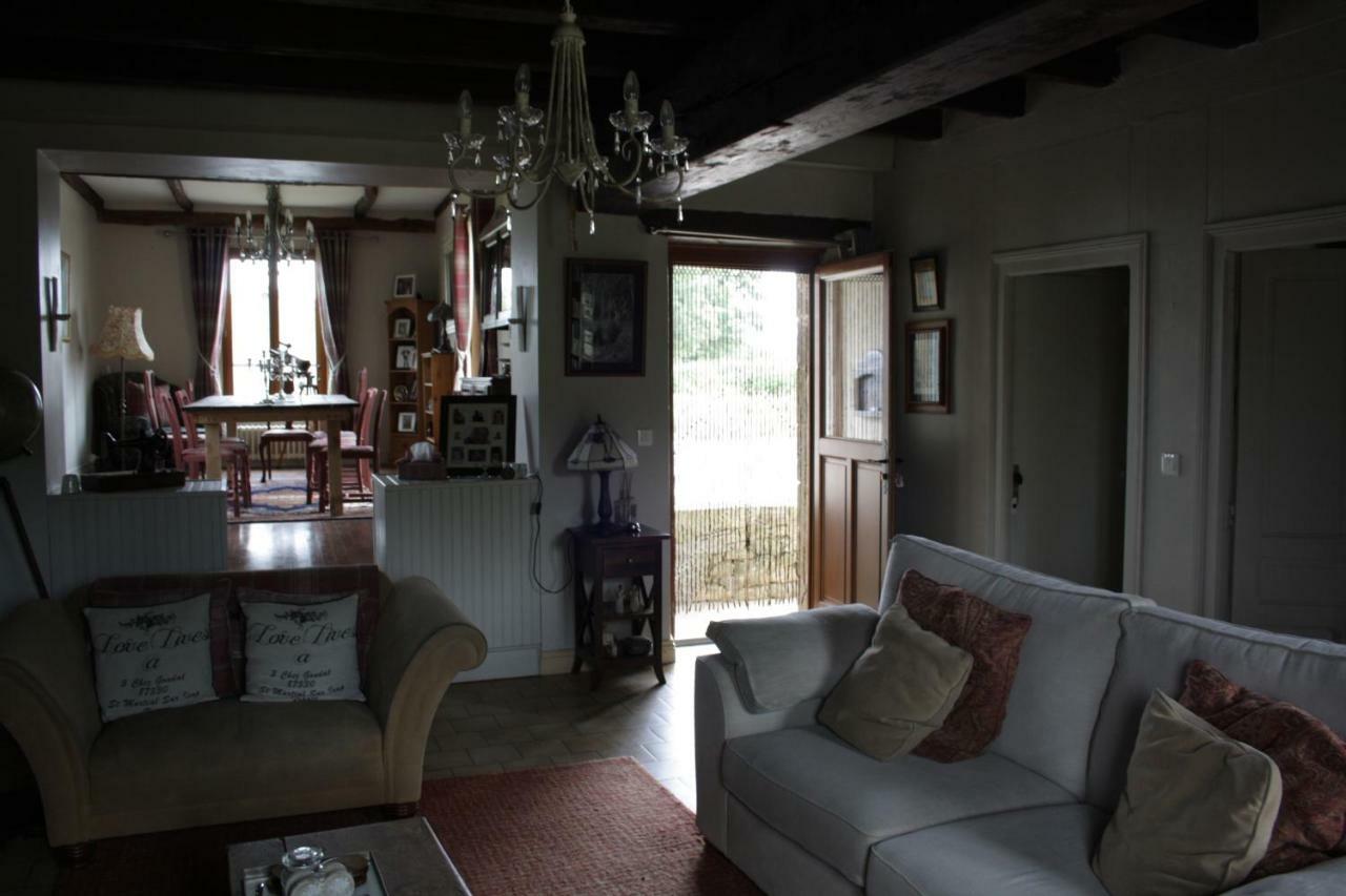 Chez Gondat Chambre D'Hotes Saint-Martial-sur-Isop Eksteriør bilde