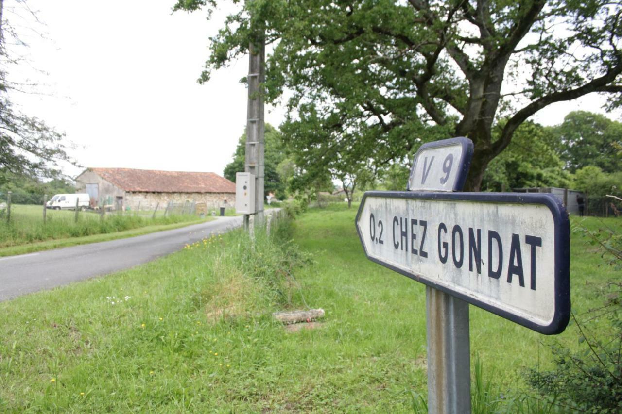 Chez Gondat Chambre D'Hotes Saint-Martial-sur-Isop Eksteriør bilde
