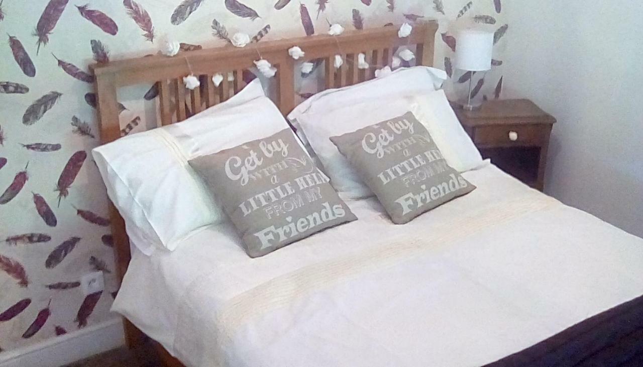 Chez Gondat Chambre D'Hotes Saint-Martial-sur-Isop Eksteriør bilde